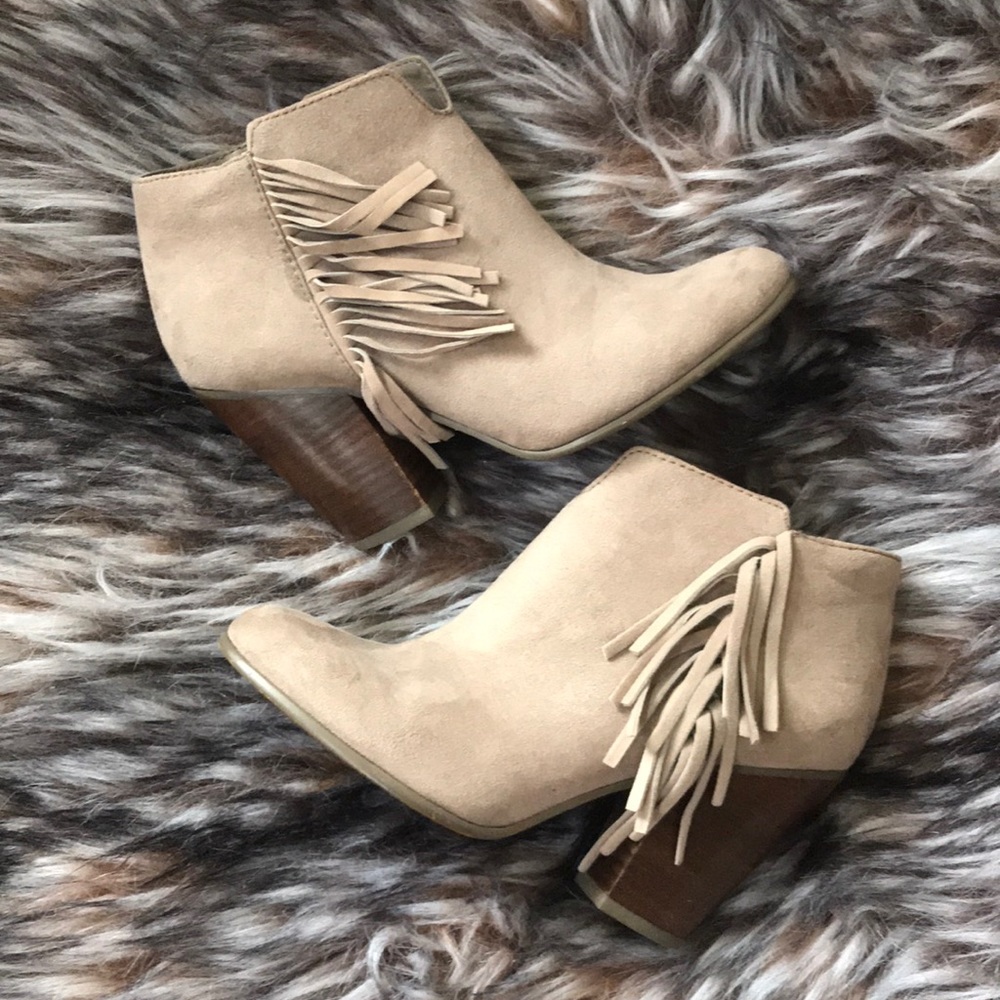 Carlos by Carlos Santana booties boots size 6